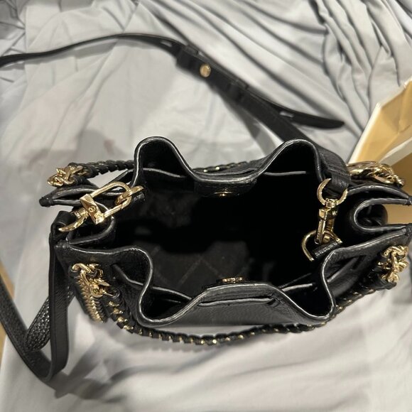 NWOT Michael Kors Mina Small Chain Crossbody Bag in Black and Gold - Picture 4 of 7